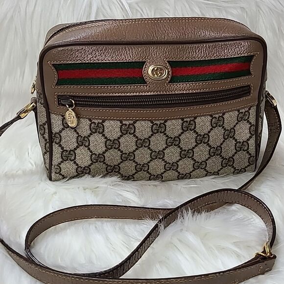 💯Authentic Gucci Crossbody Bag w/ Cherryline🍀 - Picture 9 of 16